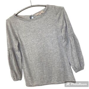 LOFT | Women’s LOFT Gray Long Sleeve Tie Back Blouse, Size Small.
